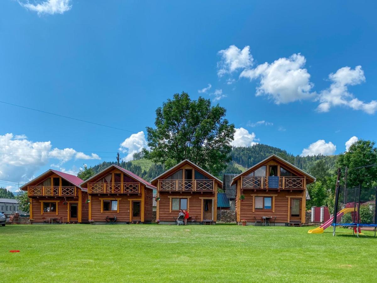 Eco Centr Zrub Hotel Maydan Екстериор снимка
