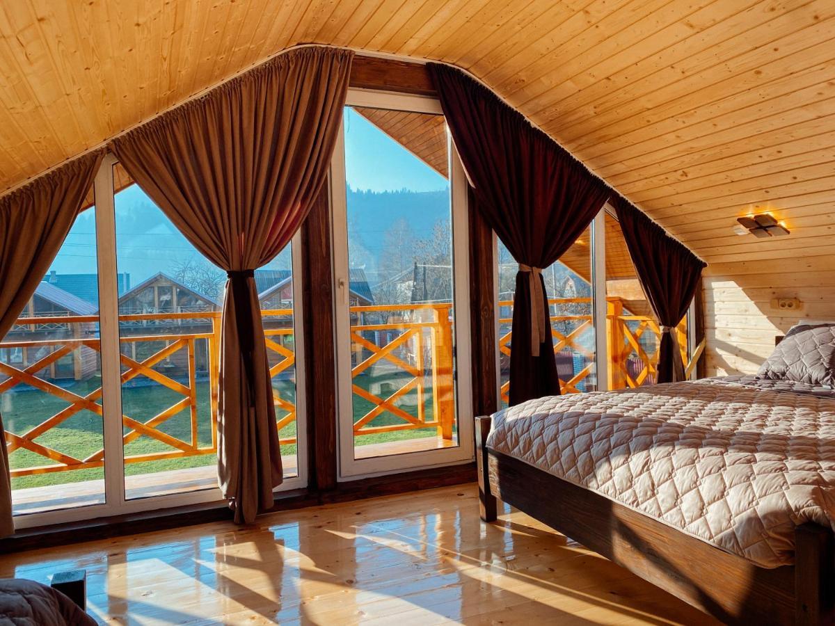 Eco Centr Zrub Hotel Maydan Екстериор снимка