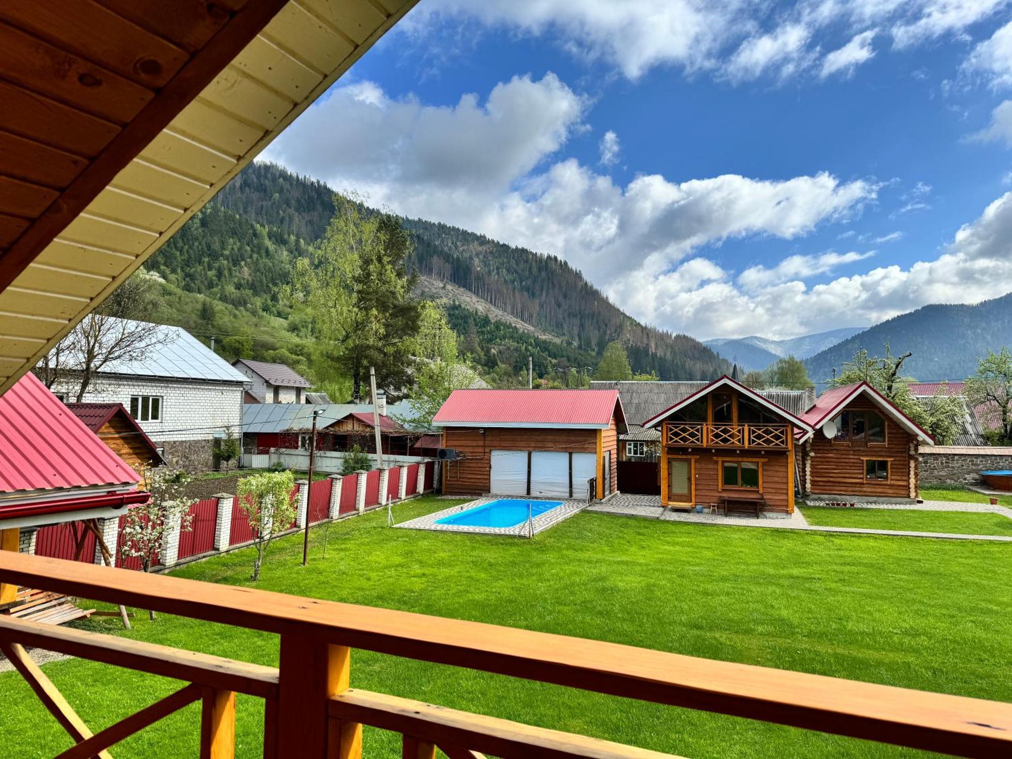 Eco Centr Zrub Hotel Maydan Екстериор снимка