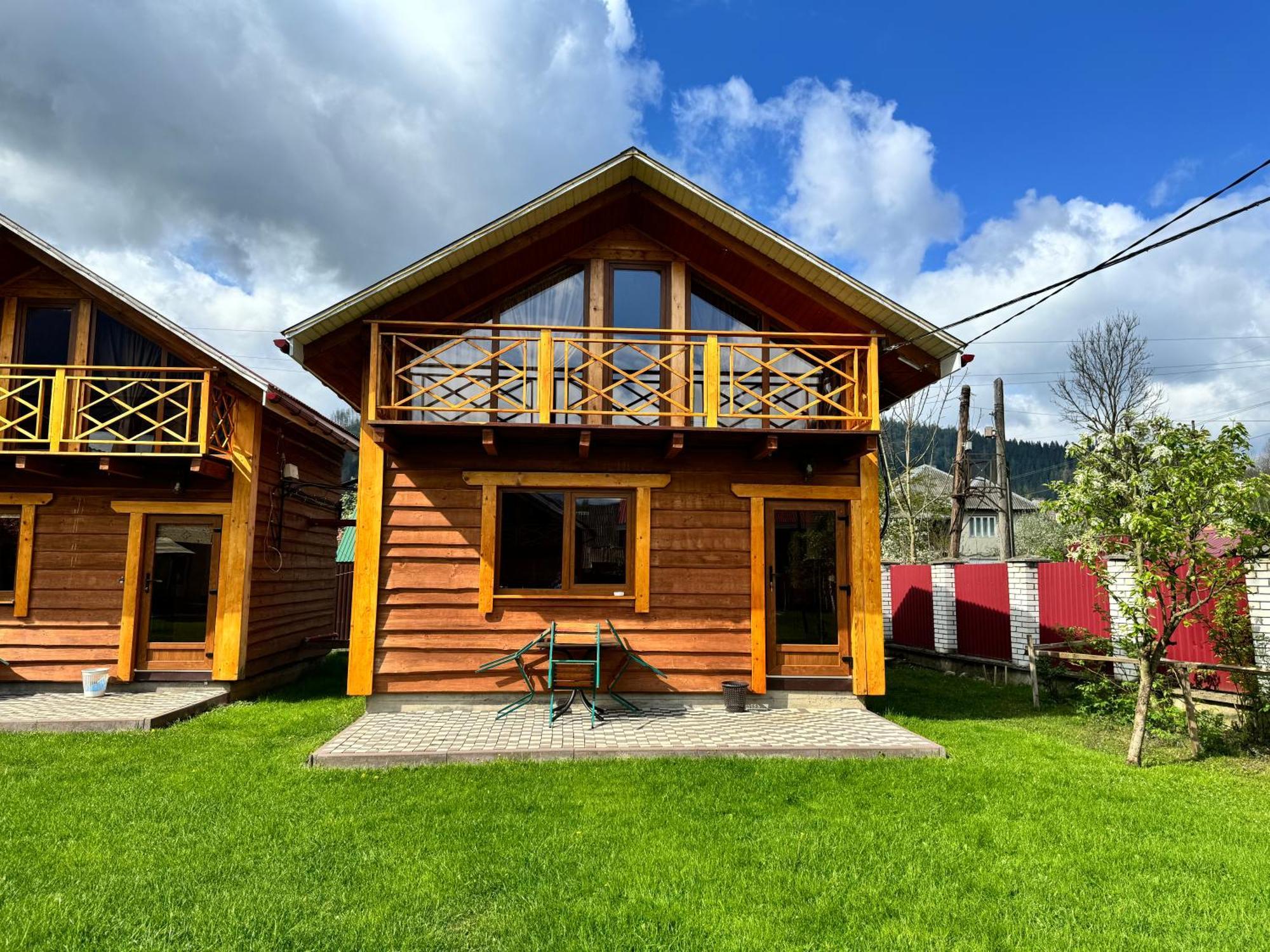 Eco Centr Zrub Hotel Maydan Екстериор снимка