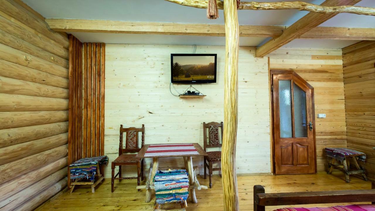 Eco Centr Zrub Hotel Maydan Екстериор снимка
